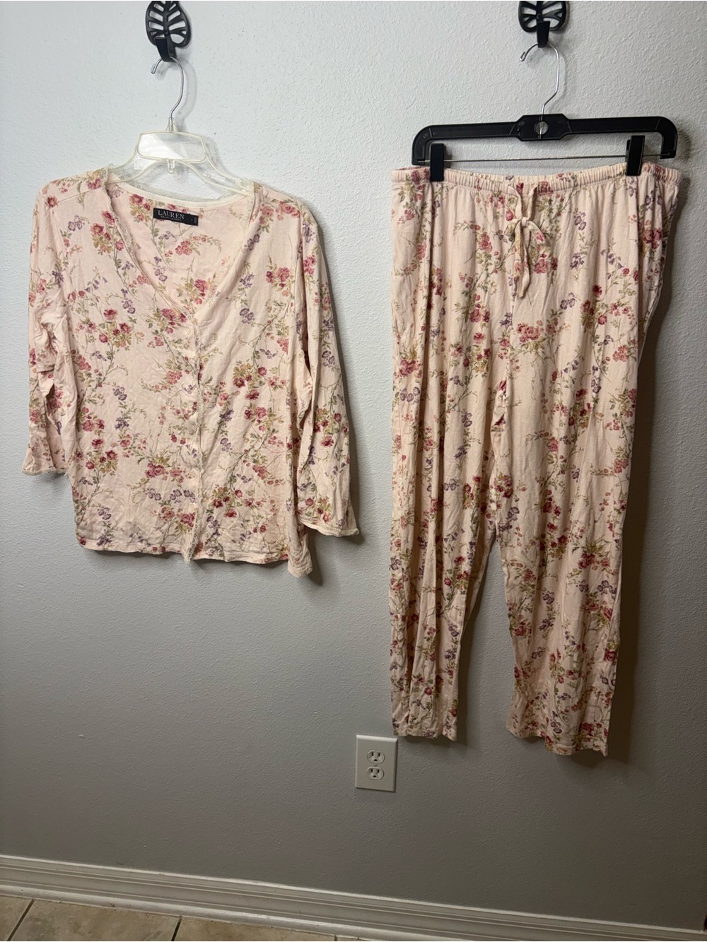 Lauren Ralph Lauren Size Large Pajama Set